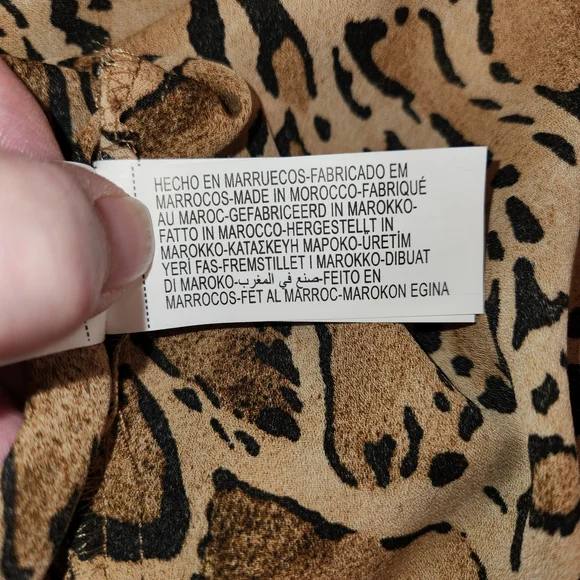 NWT Zara Animal Print Lace Up Front Ruffle Top Size L Long Sleeves Black/Brown - Picture 15 of 16